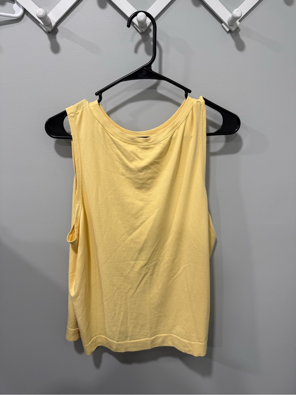 Avocado activewear tank size large